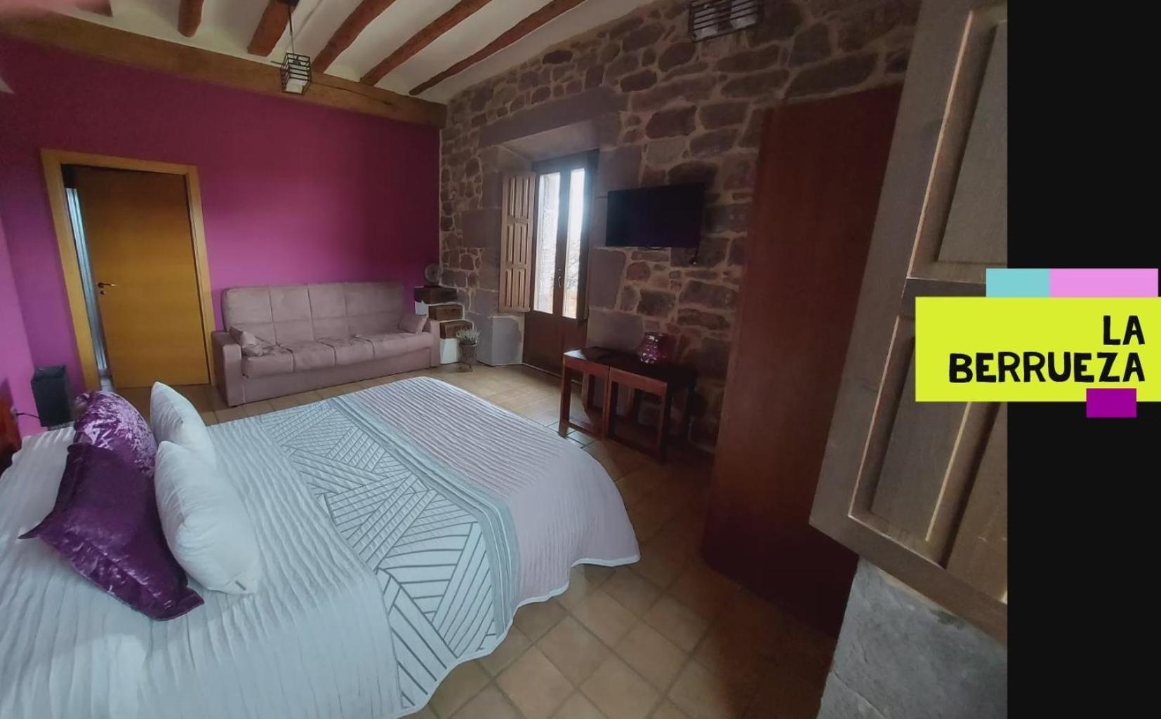 Hostal Rural Ioar Sorlada Exteriör bild